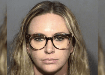christian-school-teacher-'missg-lover'-accused-of-grooming-female-student-on-snapchat