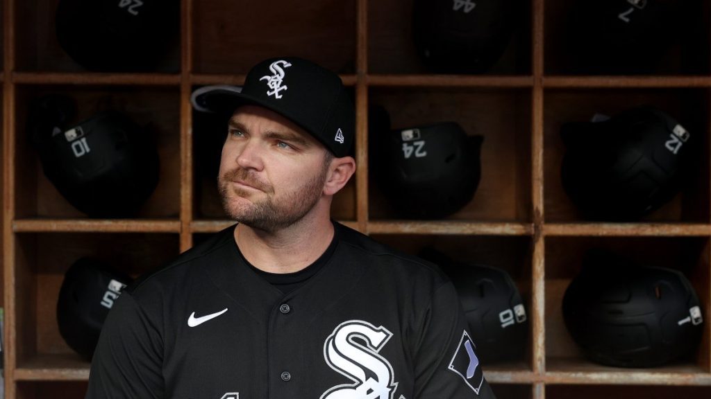 white-sox'-details-the-difficulties-leading-a-clubhouse-while-injured-–-nbc-sports-chicago