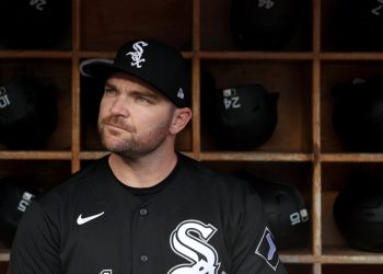white-sox'-details-the-difficulties-leading-a-clubhouse-while-injured-–-nbc-sports-chicago