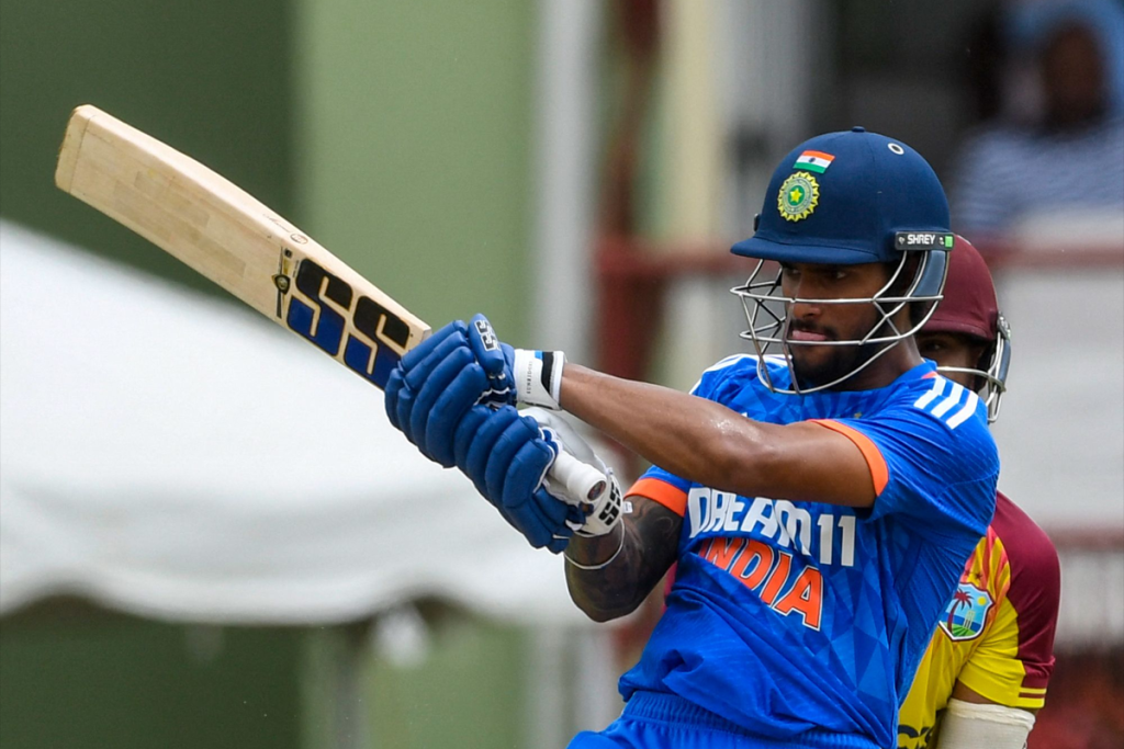wi-vs-ind-|-twitter-reacts-as-roston-chase's-athleticism-sends-tilak-varma-back-to-pavilion