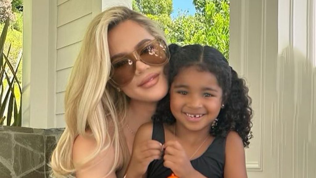 khloe-kardashian-shows-off-look-of-stunning-backyard-at-$17m-mansion-including-massive-…