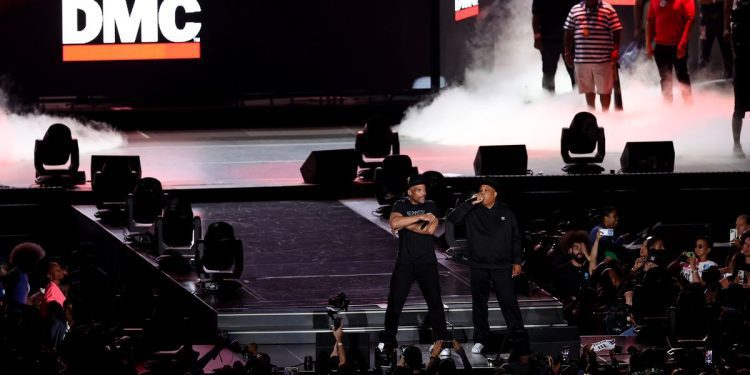 new-york-yankees-celebrate-50-years-of-hip-hop-with-star-studded-concert-at-yankee-stadium