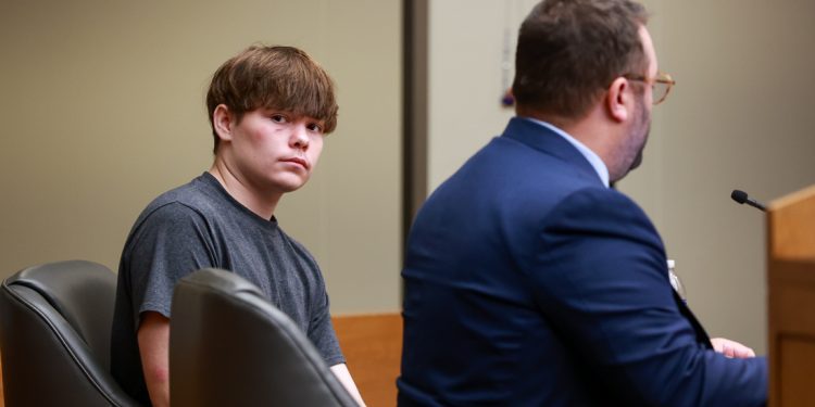 snapchat-messages-by-lawrence-boy's-alleged-shooter-contained-racial-slurs,-violence-…