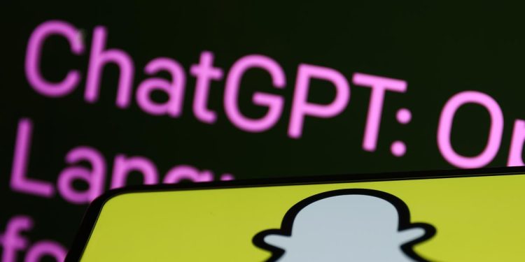 snapchat's-my-ai-chatbot-glitched-so-hard-it-started-posting-stories-–-engadget