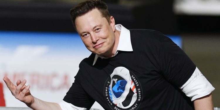 federal-judge-asks-if-elon-musk-was-trying-to-'cozy-up'-to-trump-during-criminal-probe