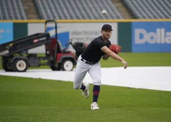 guardians-and-tigers-are-postponed-and-will-play-a-straight-doubleheader-friday-–-los-angeles,-ca
