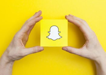 snapchat's-'creepy'-ai-blunder-reminds-us-that-chatbots-aren't-people.-but-as-the-…-–-yahoo-news
