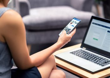 linkedin-collaborates-with-clear-to-bring-free-identity-verification-to-canadian-users