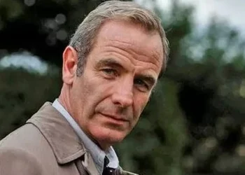 grantchester's-robson-green-pens-'emotional'-instagram-post-on-itv-drama-after-co-star's-exit