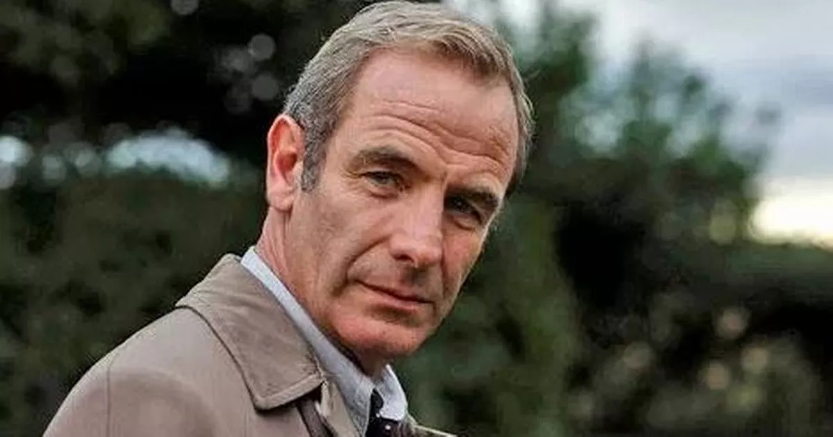 grantchester's-robson-green-pens-'emotional'-instagram-post-on-itv-drama-after-co-star's-exit