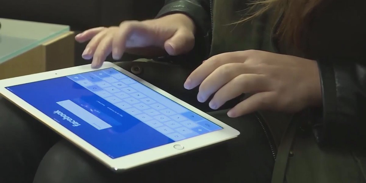 how-parents-can-help-their-children-navigate-social-media-and-their-emotions-–-kmvt