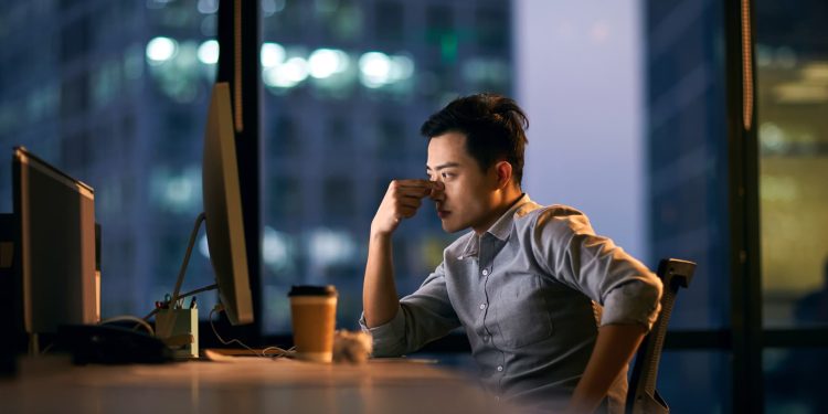 companies-are-cutting-salaries-for-new-hires-as-workers'-pay-expectations-hit-record-highs