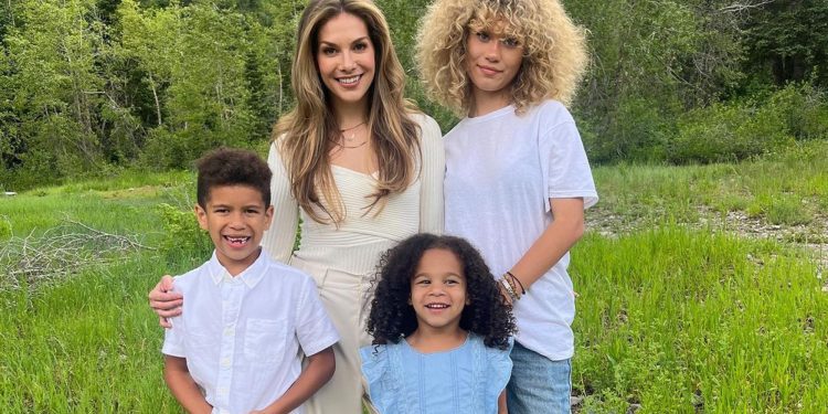 allison-holker-and-daughter-weslie-share-first-dancing-video-since-stephen-'twitch'-boss'-death