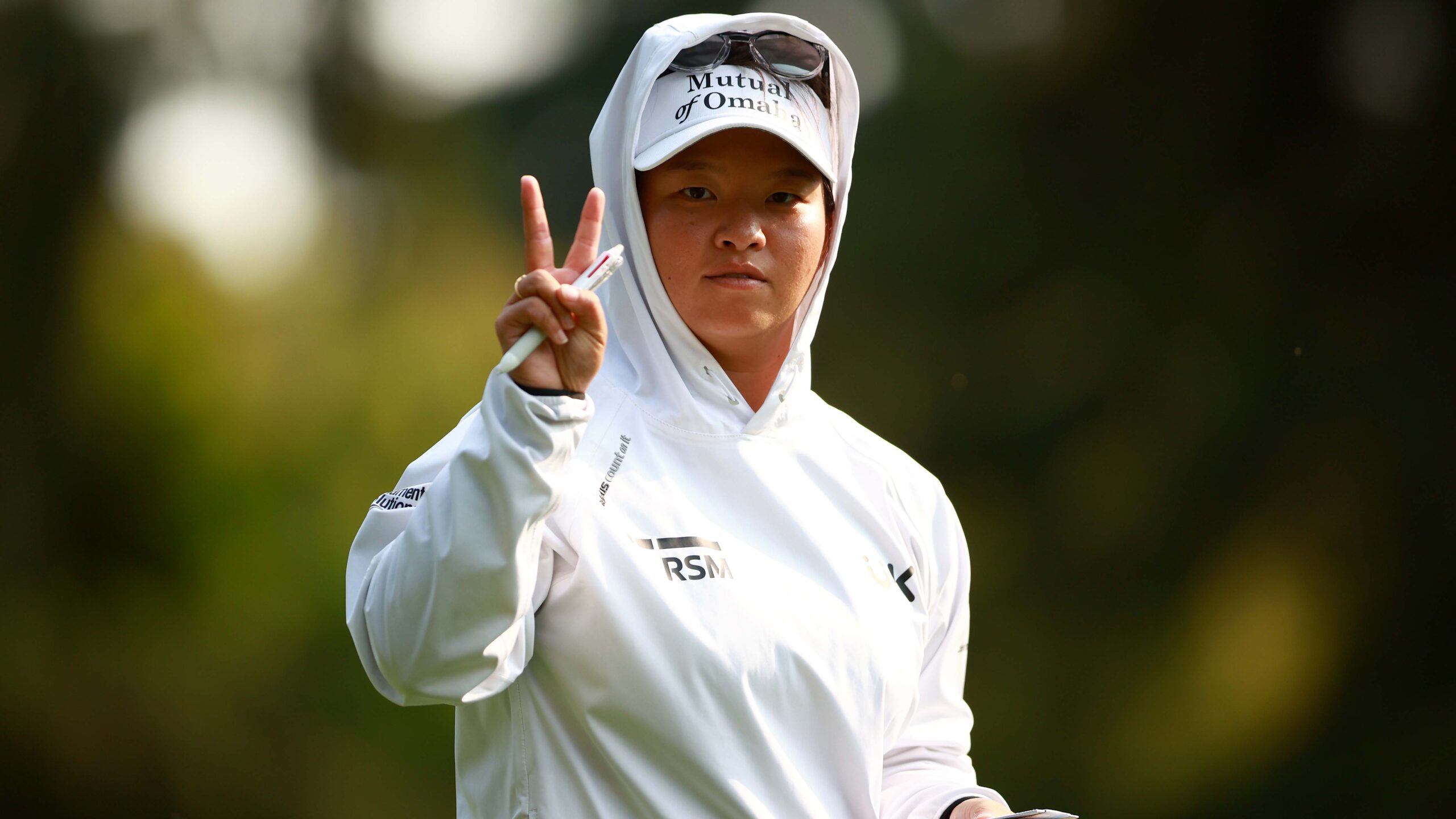 american-megan-khang-takes-clubhouse-lead-in-second-round-of-cpkc-women's-open