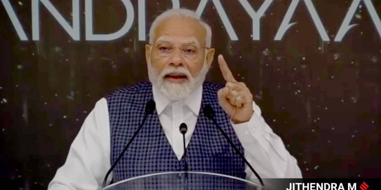 modi-in-bengaluru-live-updates:-touchdown-point-of-vikram-lander-will-be-known-as-…