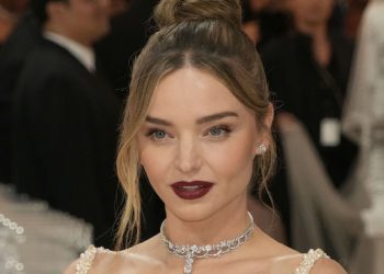 miranda-kerr-is-expecting-baby-no.-4-as-ex-orlando-bloom-and-katy-perry-remain-hesitant-…