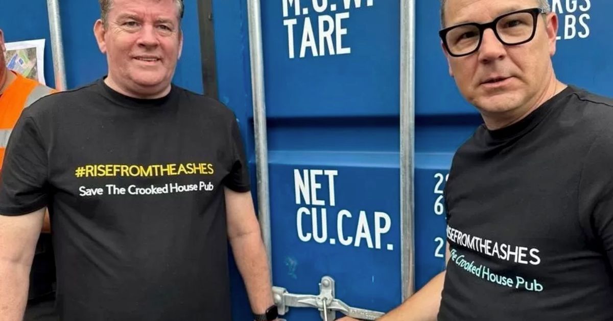 crooked-house-pub-bricks-are-being-sold-for-sale-on-facebook-–-mirror-online