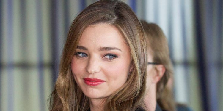 model-miranda-kerr-and-snapchat-founder-evan-spiegel-expecting-third-child-together