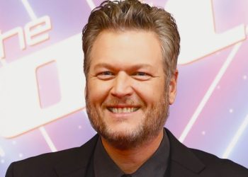 former-'voice'-coach-blake-shelton-reveals-huge-award-news-on-instagram