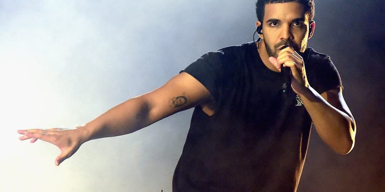 in-new-instagram-post,-drake-shows-off-huge-collection-of-lingerie-thrown-at-him-on-stage