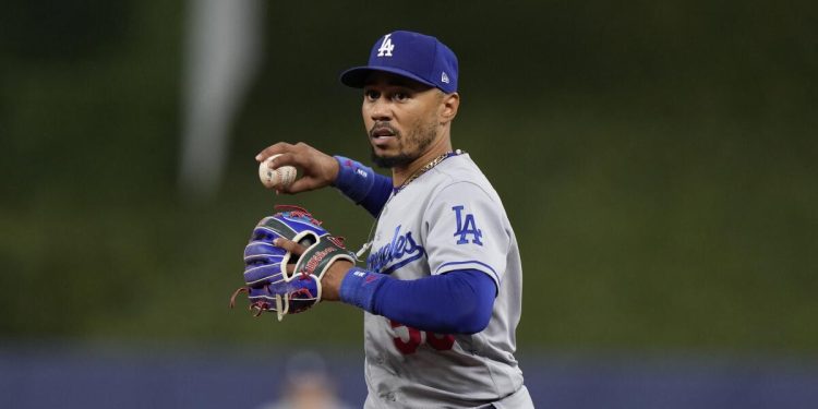 mookie-betts-likely-won't-play-this-weekend-vs.-nationals-because-of-injury