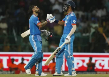 ind-vs-pak-|-twitter-reacts-as-kohli-rahul's-record-breaking-night-helps-india-thrash-…