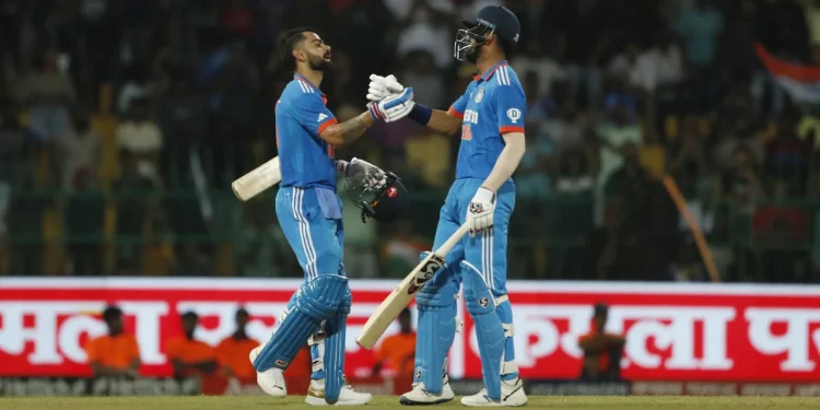 ind-vs-pak-|-twitter-reacts-as-kohli-rahul's-record-breaking-night-helps-india-thrash-…