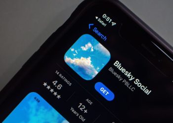 twitter-competitor-bluesky-hits-1-million-user-milestone,-proves-it's-superior-to-threads