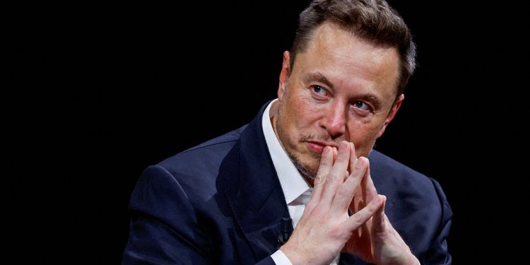 musk-adds-major-new-privacy-feature-on-x,-the-site-formerly-known-as-twitter-–-daily-mail