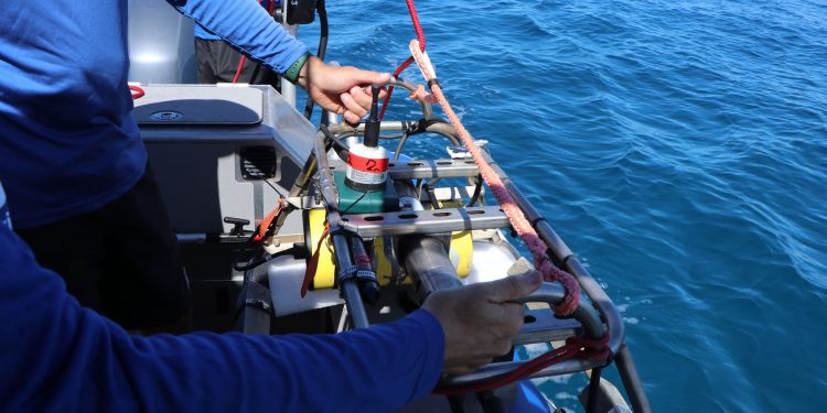 09/15/23-usgs-water-quality-equipment-deployed-for-lahaina-fire