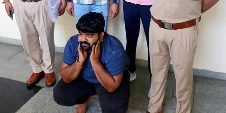 whatsapp-chats-reveal-link-between-monu-manesar,-bishnoi-gang:-police