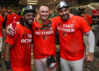 as-champagne-sprayed,-orioles-outfielders-reflected-on-enduring-the-rebuild-–-the-baltimore-banner