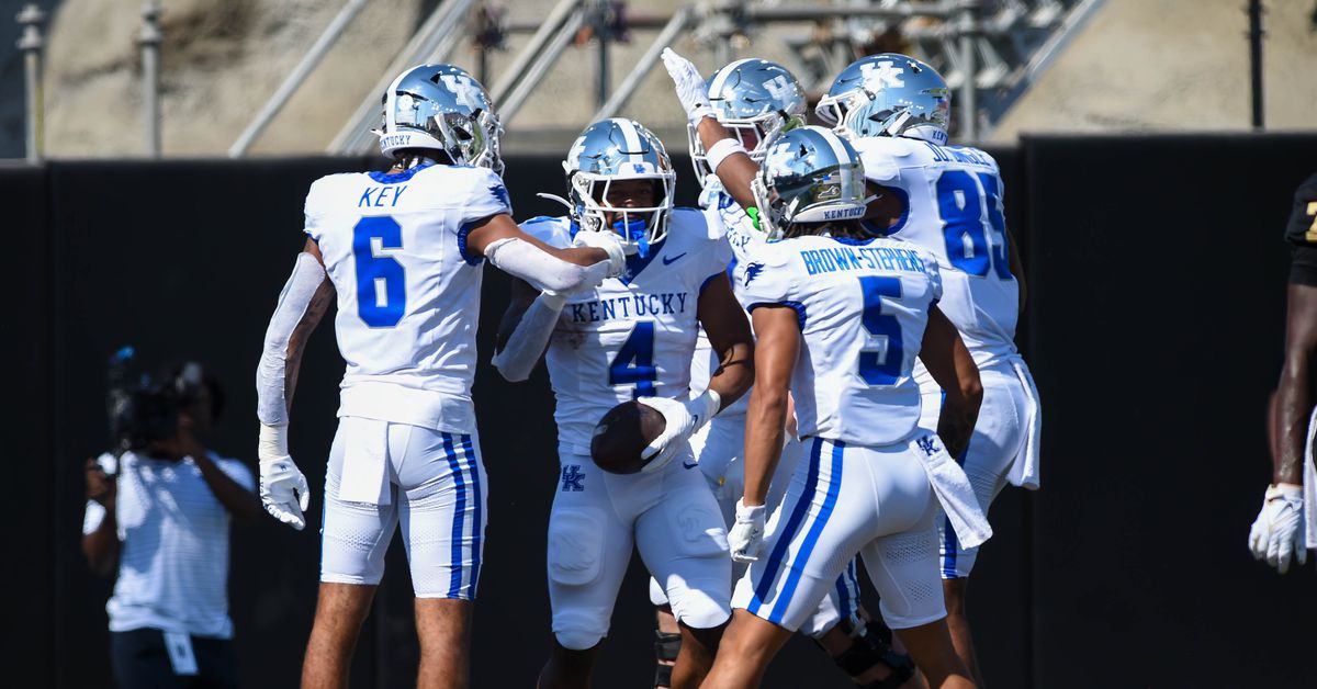 highlights,-box-score,-mvp-&-twitter-reactions-from-cats'-win-over-dores-–-a-sea-of-blue