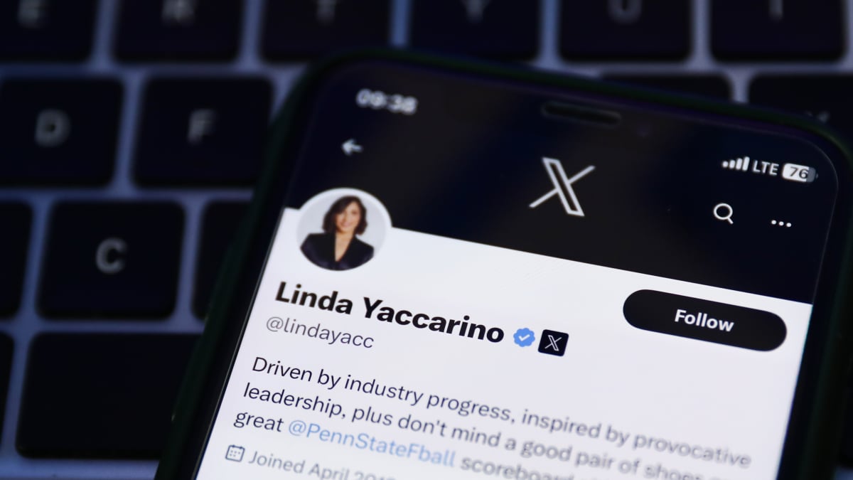 twitter-/-x-is-losing-daily-active-users-ceo-linda-yaccarino-confirmed-it.-|-mashable
