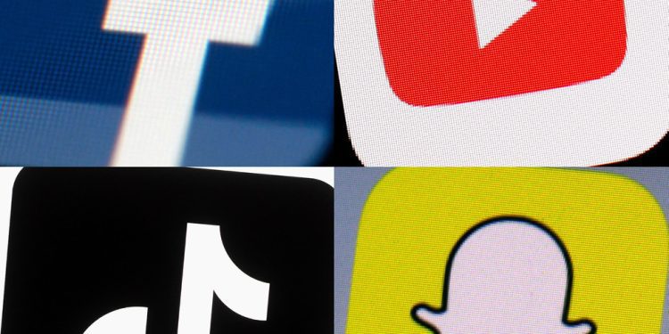supreme-court-to-decide-if-state-laws-limiting-social-media-platforms-violate-constitution