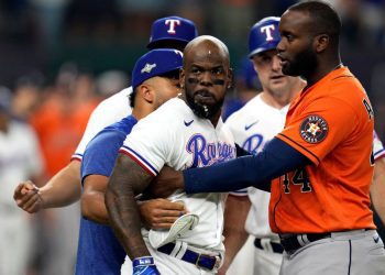astros'-abreu-suspended-2-games-by-mlb,-which-says-he-intentionally-threw-at-garcia