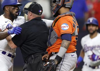 astros'-abreu-suspended-2-games-by-mlb,-which-says-he-intentionally-threw-at-garcia
