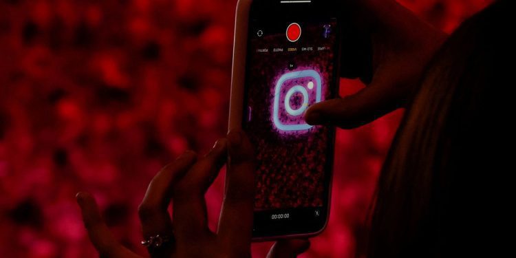 massachusetts-to-update-multistate-probe-on-instagram's-impact-on-kids-–-reuters