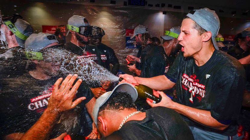 listen:-rangers-back-in-the-world-series,-and-cowboys,-mavs-and-stars-back-to-work