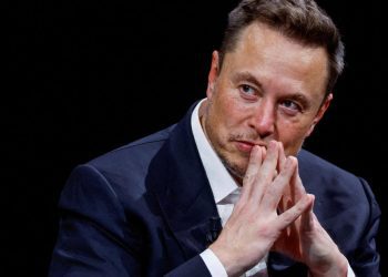 it's-been-one-year-since-elon-musk-bought-twitter.-now-called-x,-the-service-has-lost-…-–-cbs-news