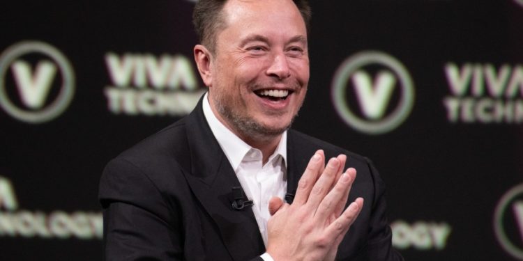 elon-musk-begs-brands-for-twitter-engagement