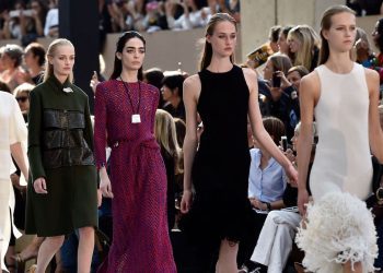 phoebe-philo's-rabid-fanbase-kept-the-hype-alive-during-2-years-of-anticipation-–-glossy