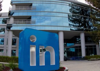 linkedin-adds-ai-tools-to-make-recruiting-more-conversational-–-emerging-tech-brew