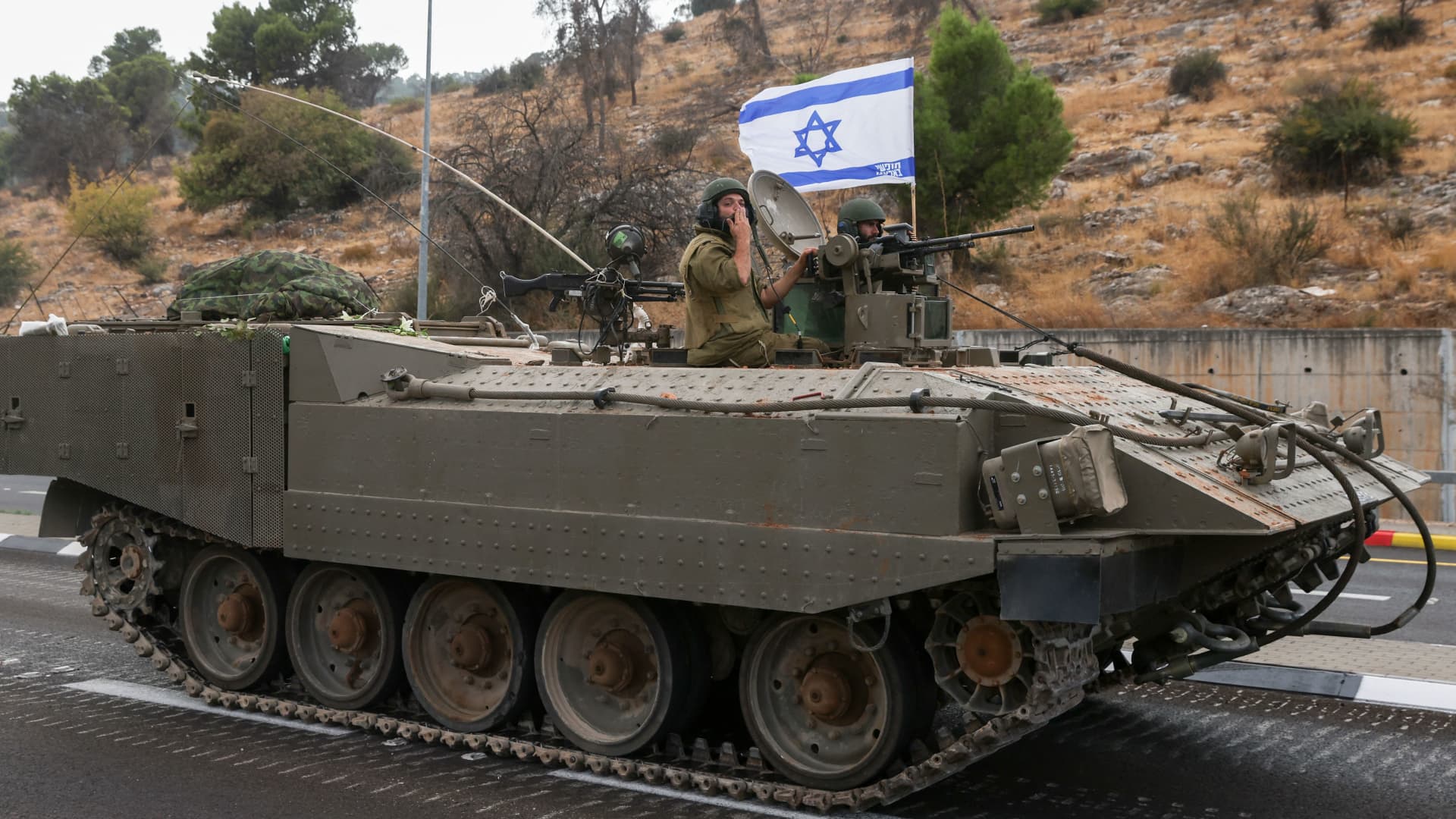 israeli-schools-urge-parents-to-tell-kids-to-delete-instagram,-tiktok-–-cnbc
