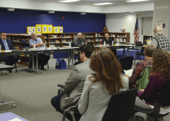 several-cny-school-districts-considering-lawsuits-against-social-media-companies-over-…