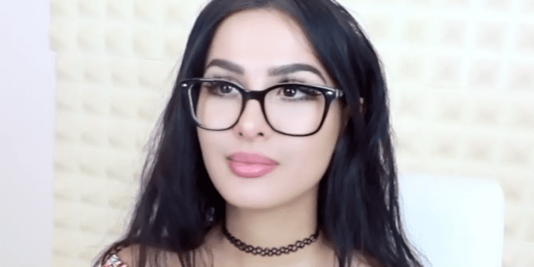 sssniperwolf-disabled-comments-–-youtube-will-review-doxxing-case-–-poptopic