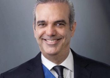 president-luis-abinader-launches-his-official-whatsapp-channel-–-dominican-today