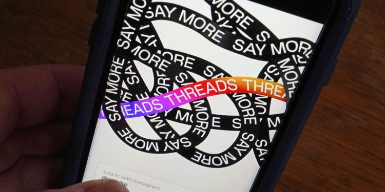threads-ban-on-search-terms-like-“covid”-is-temporary,-head-of-instagram-says