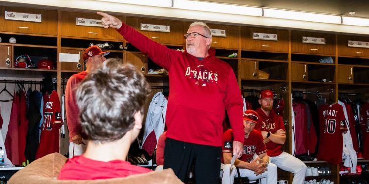 d-backs'-clubhouse-crew-highlighted-on-'inside-stitch'-–-mlb.com