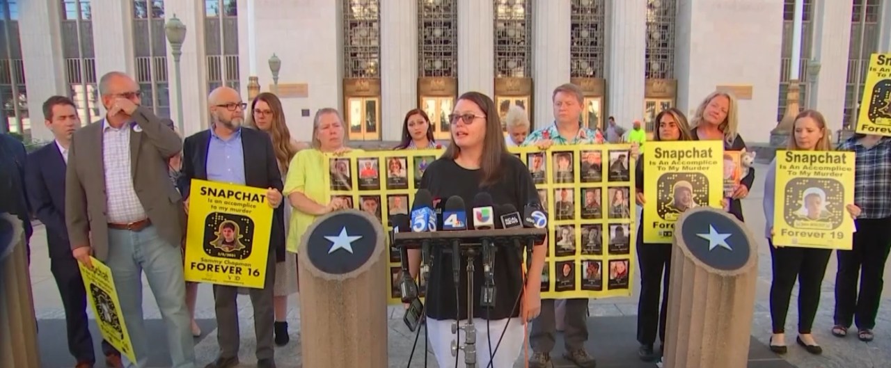 padres-cuyos-hijos-han-muerto-por-el-uso-de-fentanilo-demandan-a-snapchat-–-ksn-tv